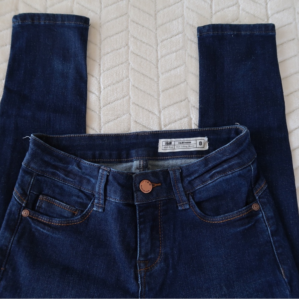 I&M Mid Rise Skinny Jeans - Picture 2 of 3
